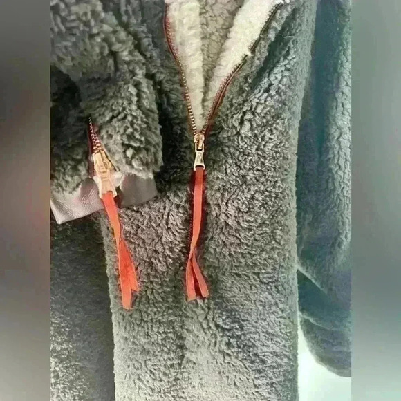 NWOT Marie Oliver Windsor Popover, Peppercorn - Picture 4 of 6